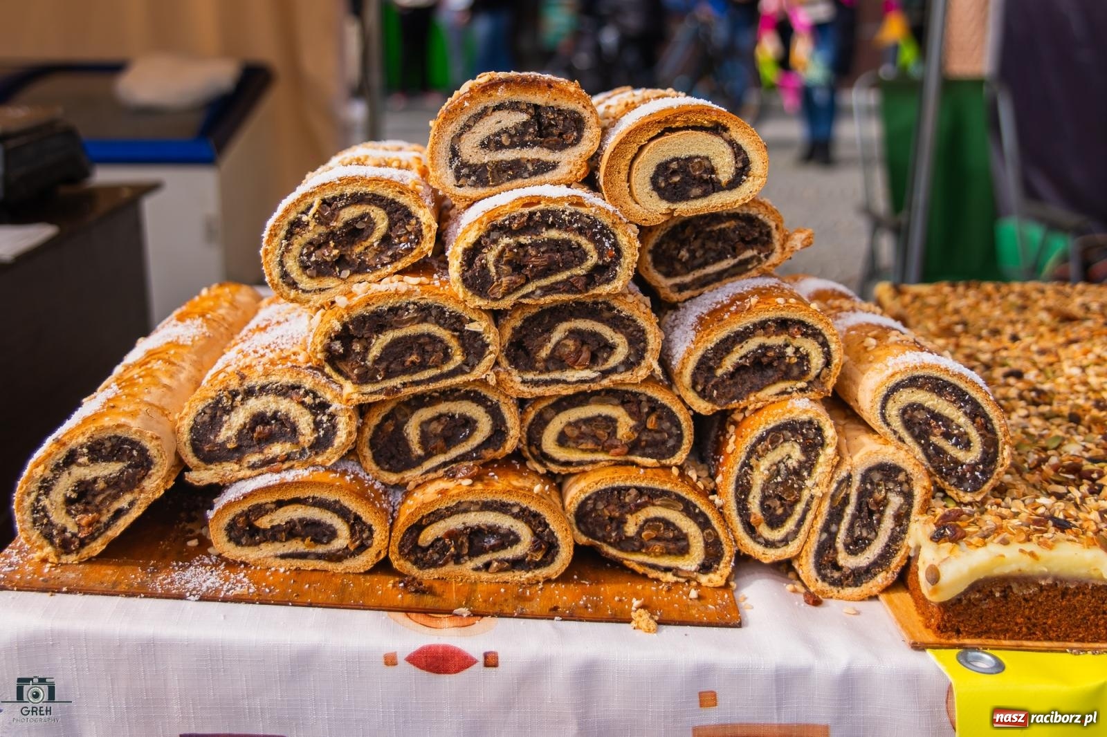 Zdjęcie w galerii na portalu naszraciborz.pl: Na rynku ruszył jarmark wielkanocny [FOTO i WIDEO] wiadomości z regionu