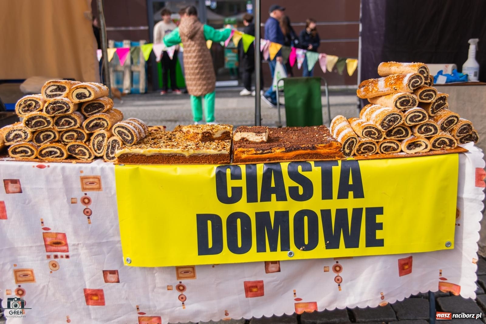 Zdjęcie w galerii na portalu naszraciborz.pl: Na rynku ruszył jarmark wielkanocny [FOTO i WIDEO] wiadomości z regionu