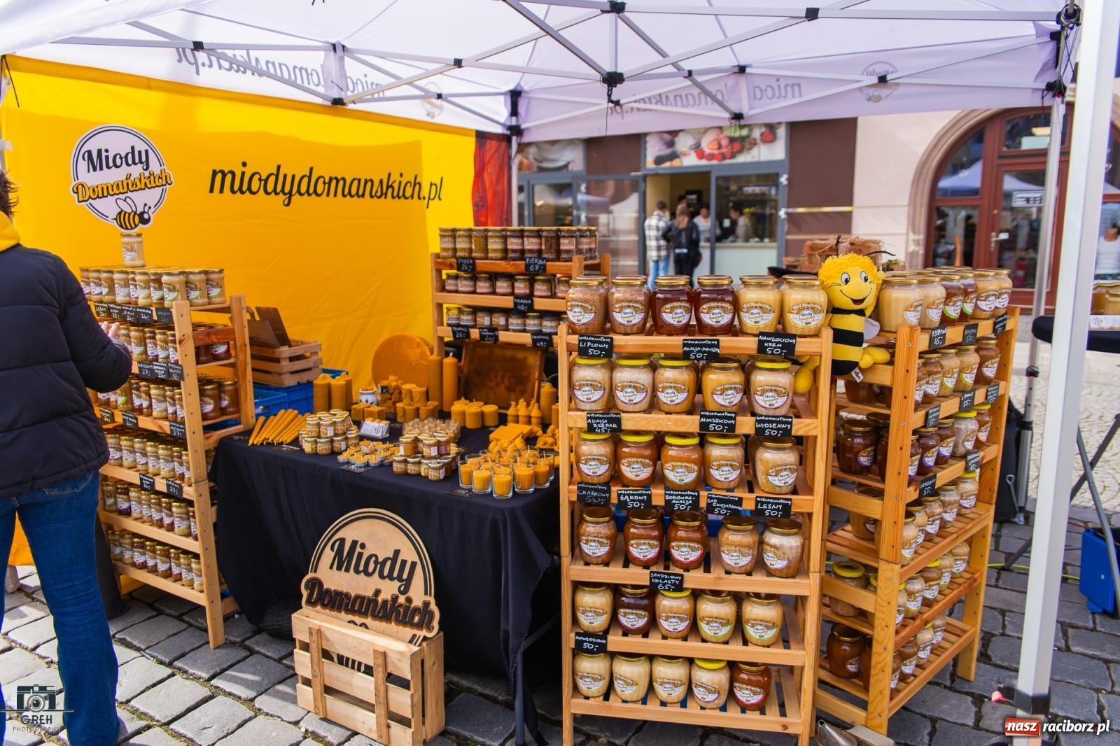 Zdjęcie w galerii na portalu naszraciborz.pl: Na rynku ruszył jarmark wielkanocny [FOTO i WIDEO] wiadomości z regionu