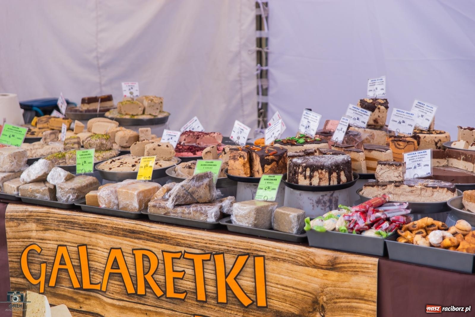 Zdjęcie w galerii na portalu naszraciborz.pl: Na rynku ruszył jarmark wielkanocny [FOTO i WIDEO] wiadomości z regionu