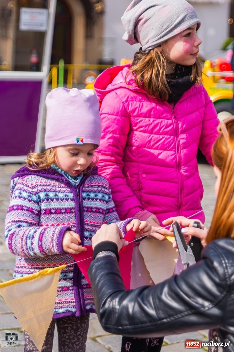 Zdjęcie w galerii na portalu naszraciborz.pl: Na rynku ruszył jarmark wielkanocny [FOTO i WIDEO] wiadomości z regionu