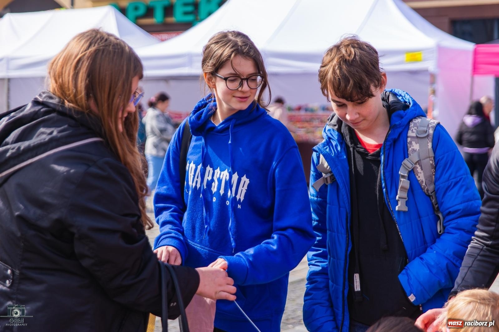 Zdjęcie w galerii na portalu naszraciborz.pl: Na rynku ruszył jarmark wielkanocny [FOTO i WIDEO] wiadomości z regionu
