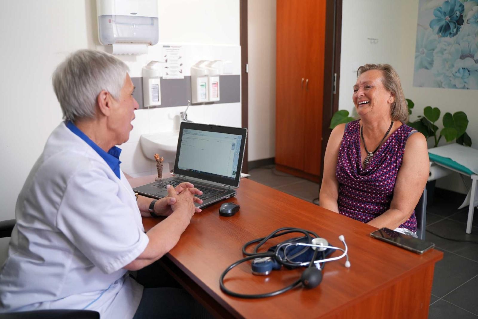Zdjęcie w galerii na portalu naszraciborz.pl: Pierwszy poranek w Sanatorium miłości - zapowiedź II odcinka z udziałem mieszkańca naszego powiatu wiadomości z regionu