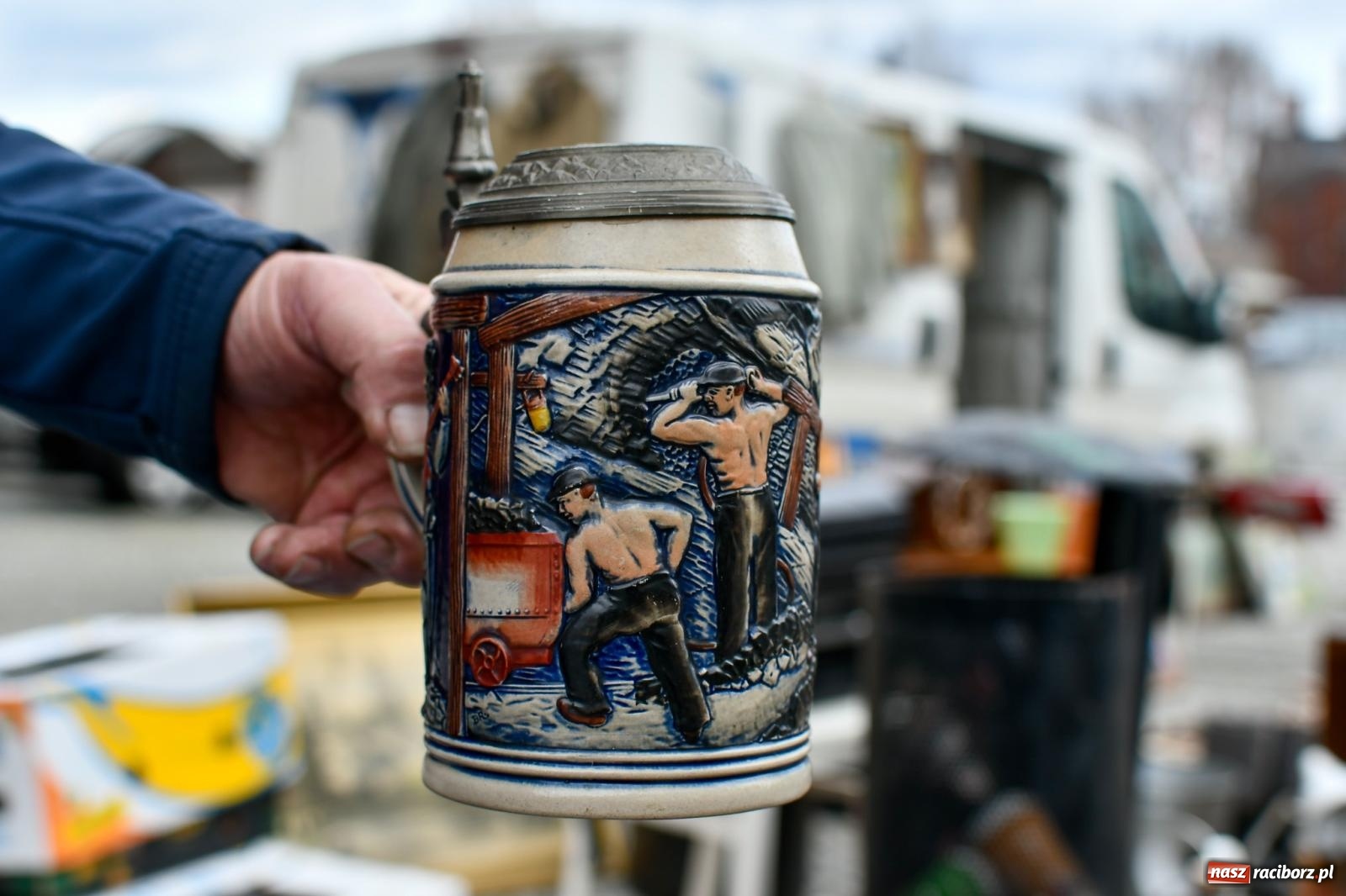 Zdjęcie w galerii na portalu naszraciborz.pl: Ocieplenie to i ożywienie na jarmarku staroci [FOTO i WIDEO] wiadomości z regionu