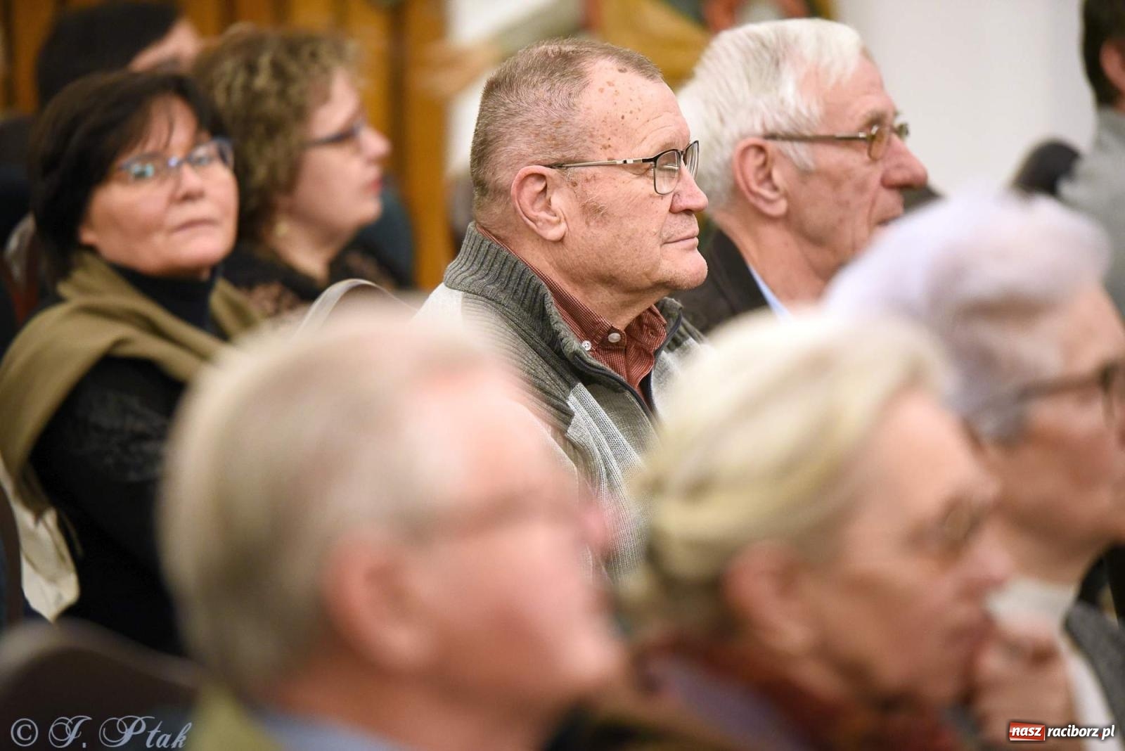 Zdjęcie w galerii na portalu naszraciborz.pl: Śląskie pieśni i opowieści o abp. Gawlinie wiadomości z regionu