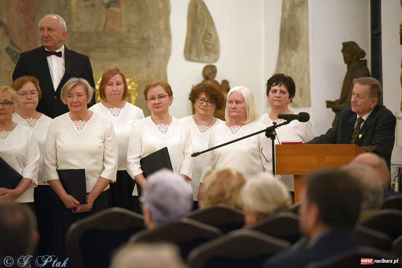 Zdjęcie w galerii na portalu naszraciborz.pl: Śląskie pieśni i opowieści o abp. Gawlinie wiadomości z regionu