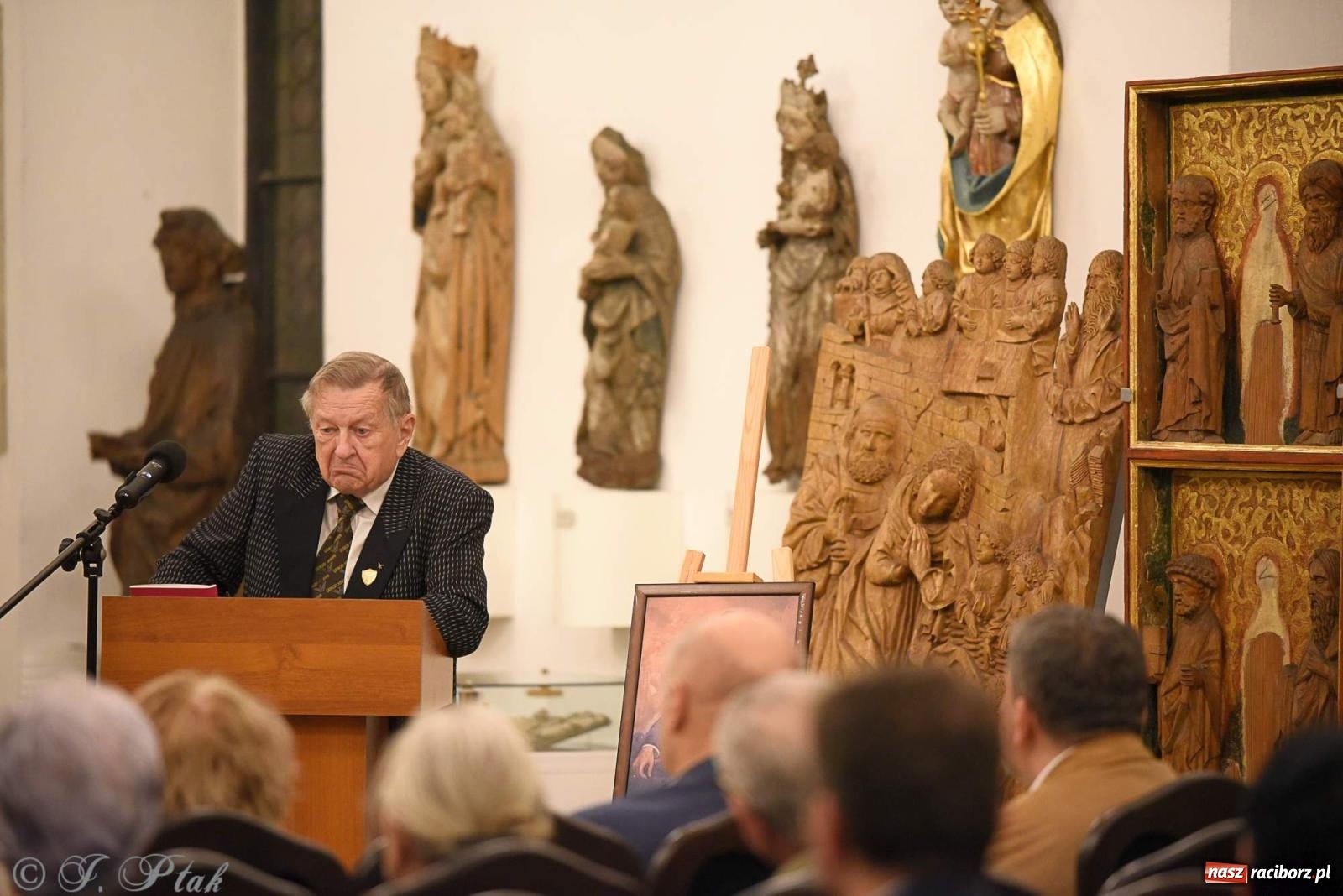 Zdjęcie w galerii na portalu naszraciborz.pl: Śląskie pieśni i opowieści o abp. Gawlinie wiadomości z regionu