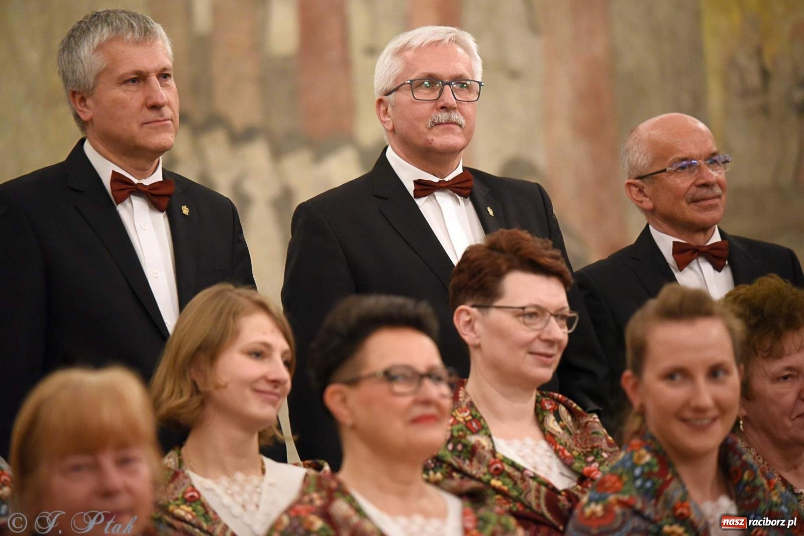 Zdjęcie w galerii na portalu naszraciborz.pl: Śląskie pieśni i opowieści o abp. Gawlinie wiadomości z regionu