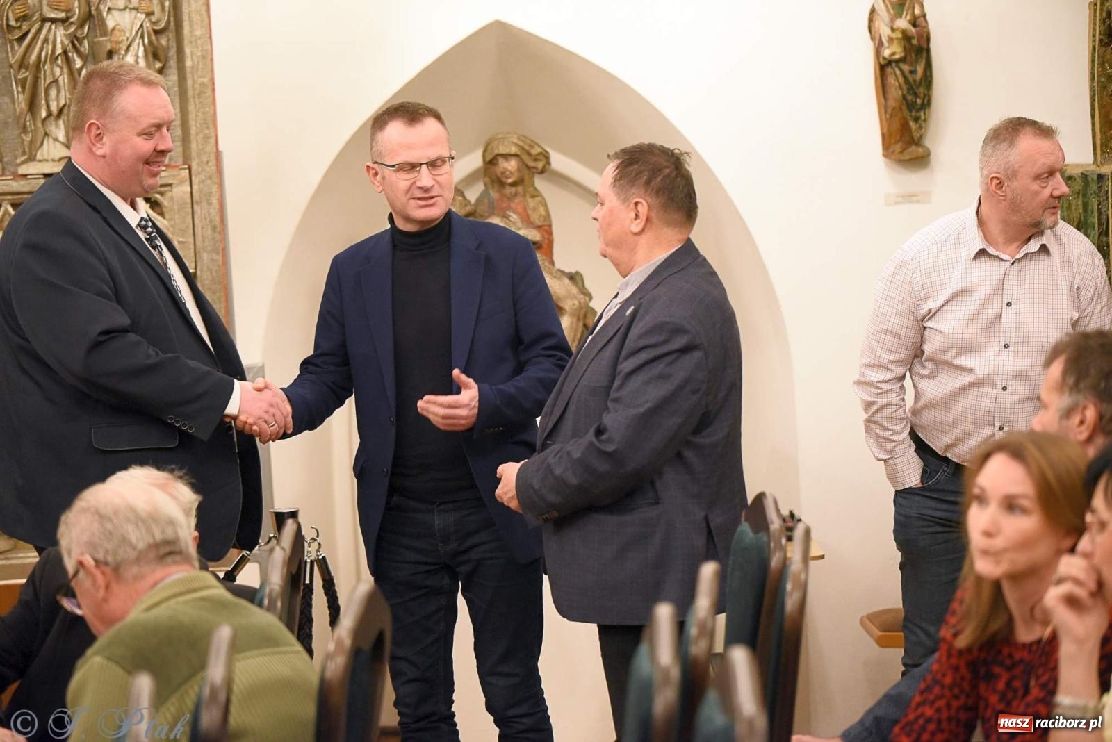 Zdjęcie w galerii na portalu naszraciborz.pl: Śląskie pieśni i opowieści o abp. Gawlinie wiadomości z regionu