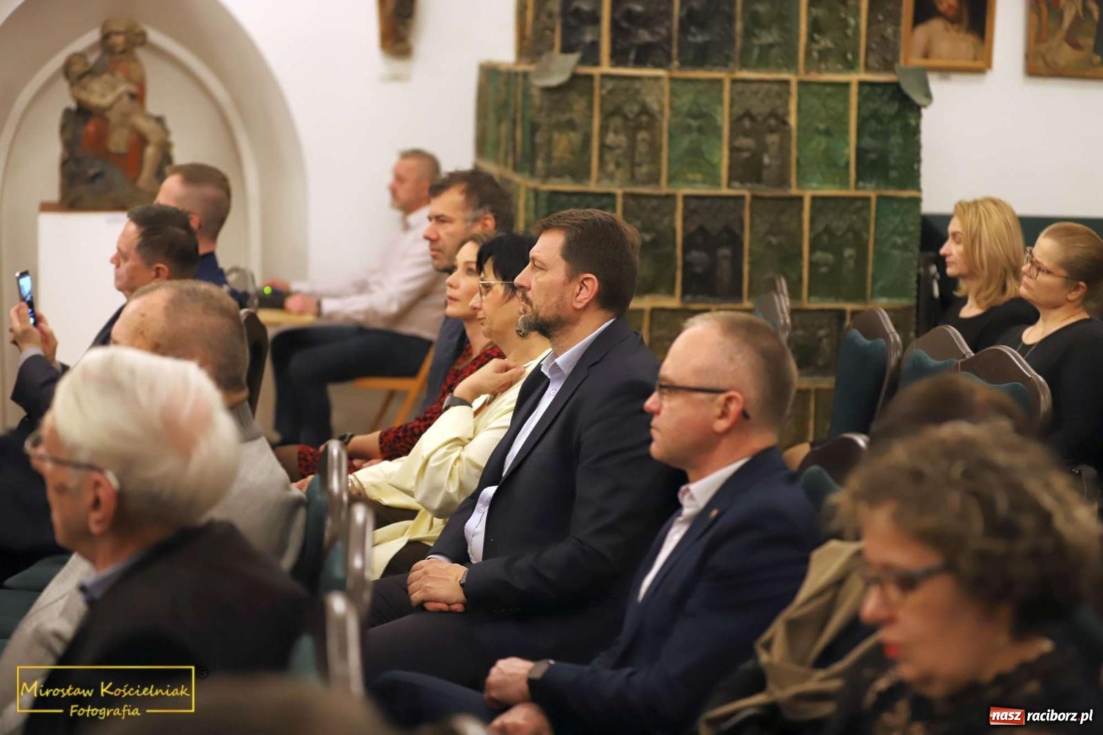 Zdjęcie w galerii na portalu naszraciborz.pl: Śląskie pieśni i opowieści o abp. Gawlinie wiadomości z regionu