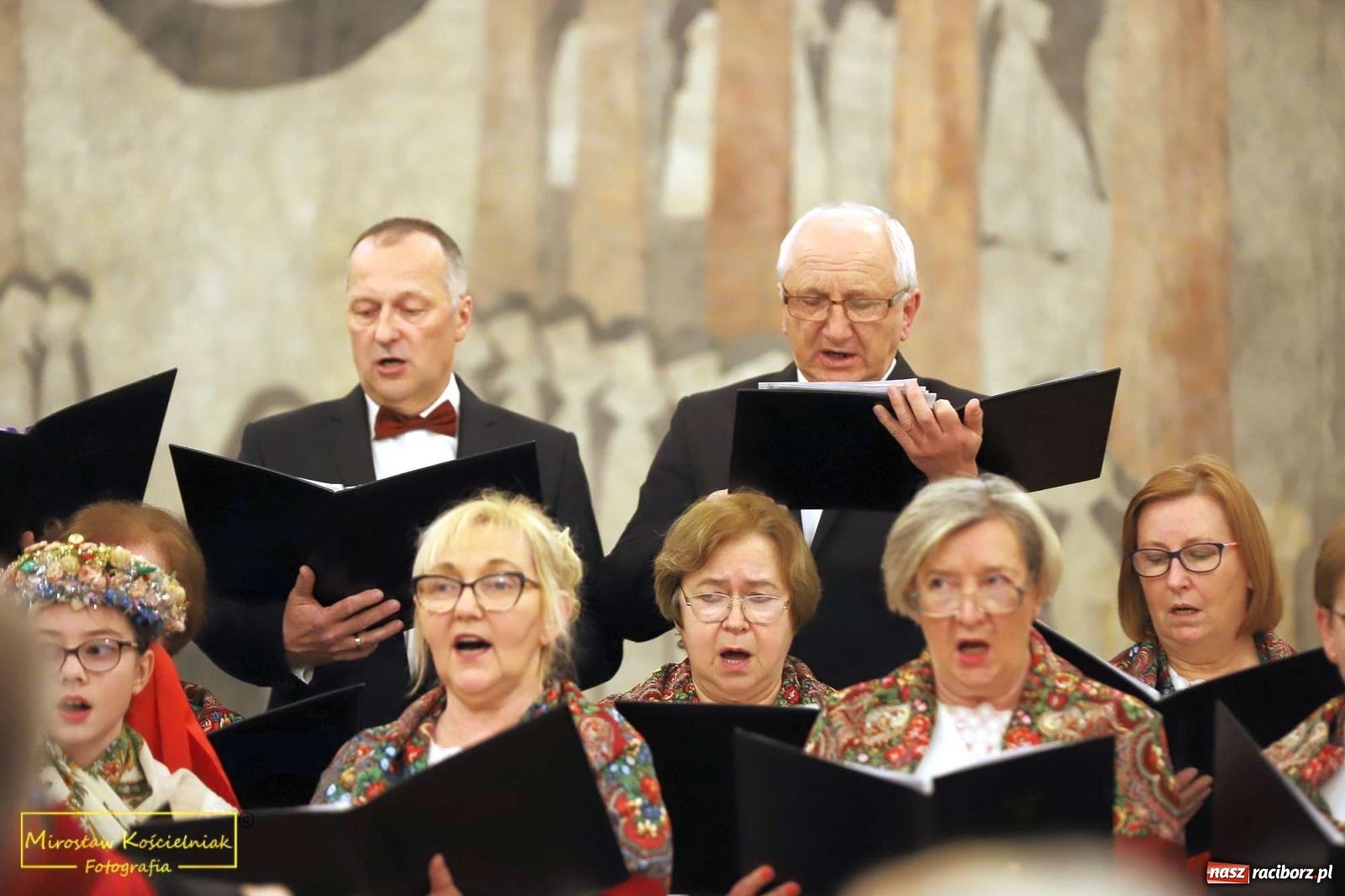 Zdjęcie w galerii na portalu naszraciborz.pl: Śląskie pieśni i opowieści o abp. Gawlinie wiadomości z regionu