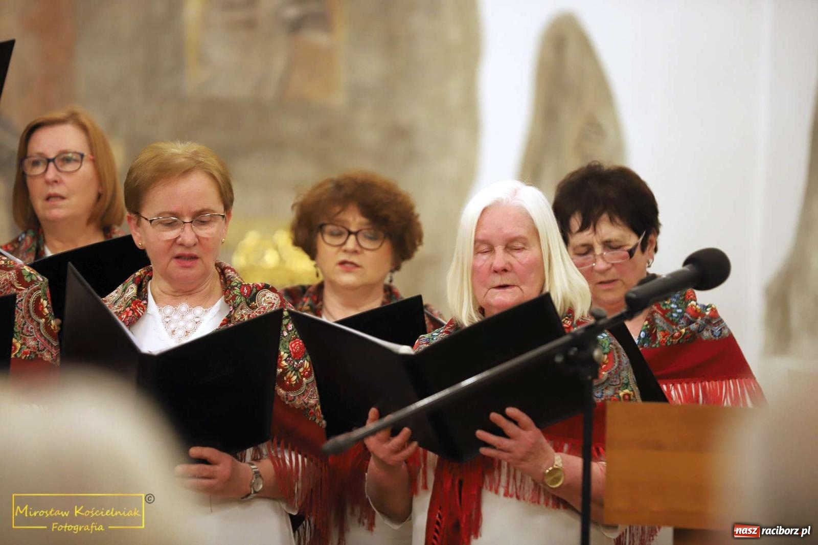 Zdjęcie w galerii na portalu naszraciborz.pl: Śląskie pieśni i opowieści o abp. Gawlinie wiadomości z regionu