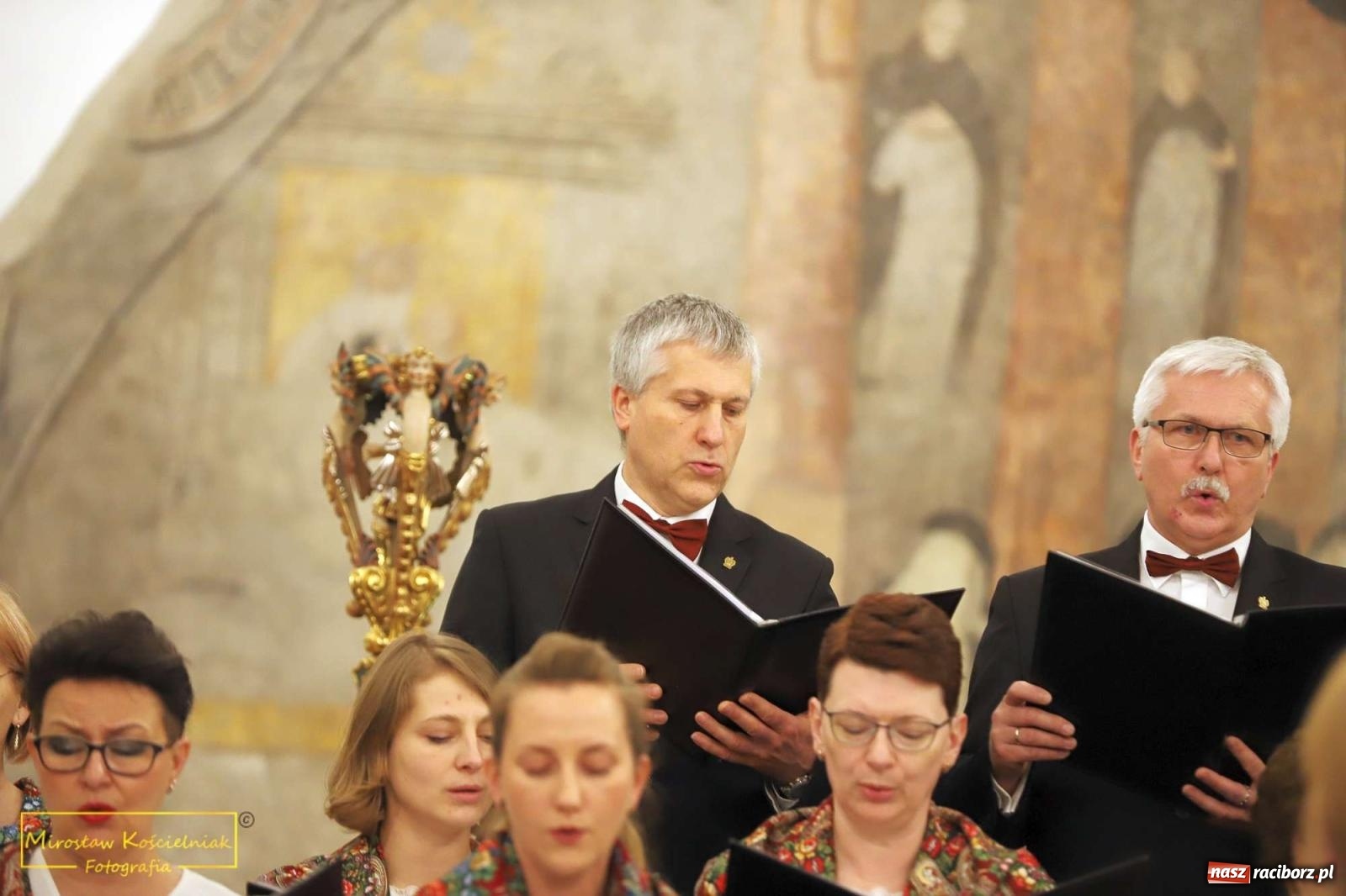 Zdjęcie w galerii na portalu naszraciborz.pl: Śląskie pieśni i opowieści o abp. Gawlinie wiadomości z regionu