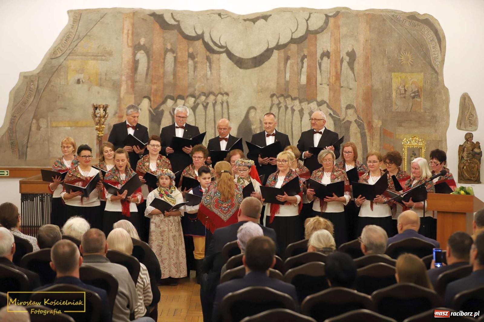 Zdjęcie w galerii na portalu naszraciborz.pl: Śląskie pieśni i opowieści o abp. Gawlinie wiadomości z regionu