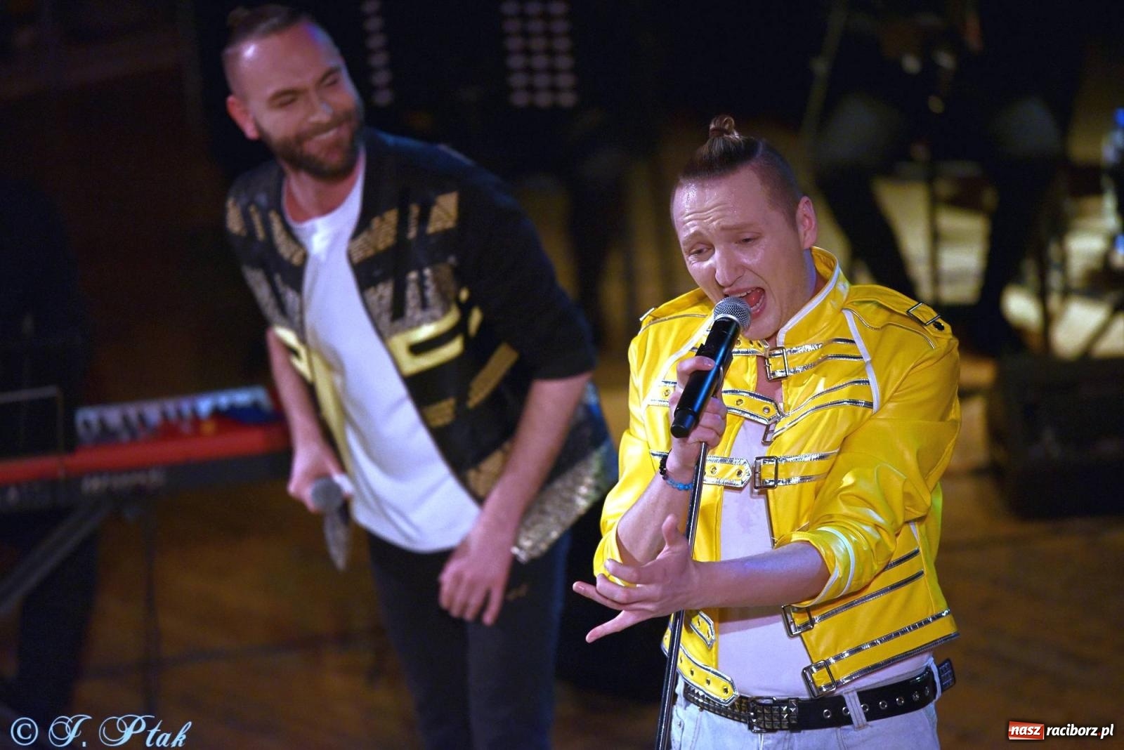 Zdjęcie w galerii na portalu naszraciborz.pl: Golden Hits of Queen & Majesty Orchestra w Raciborzu wiadomości z regionu