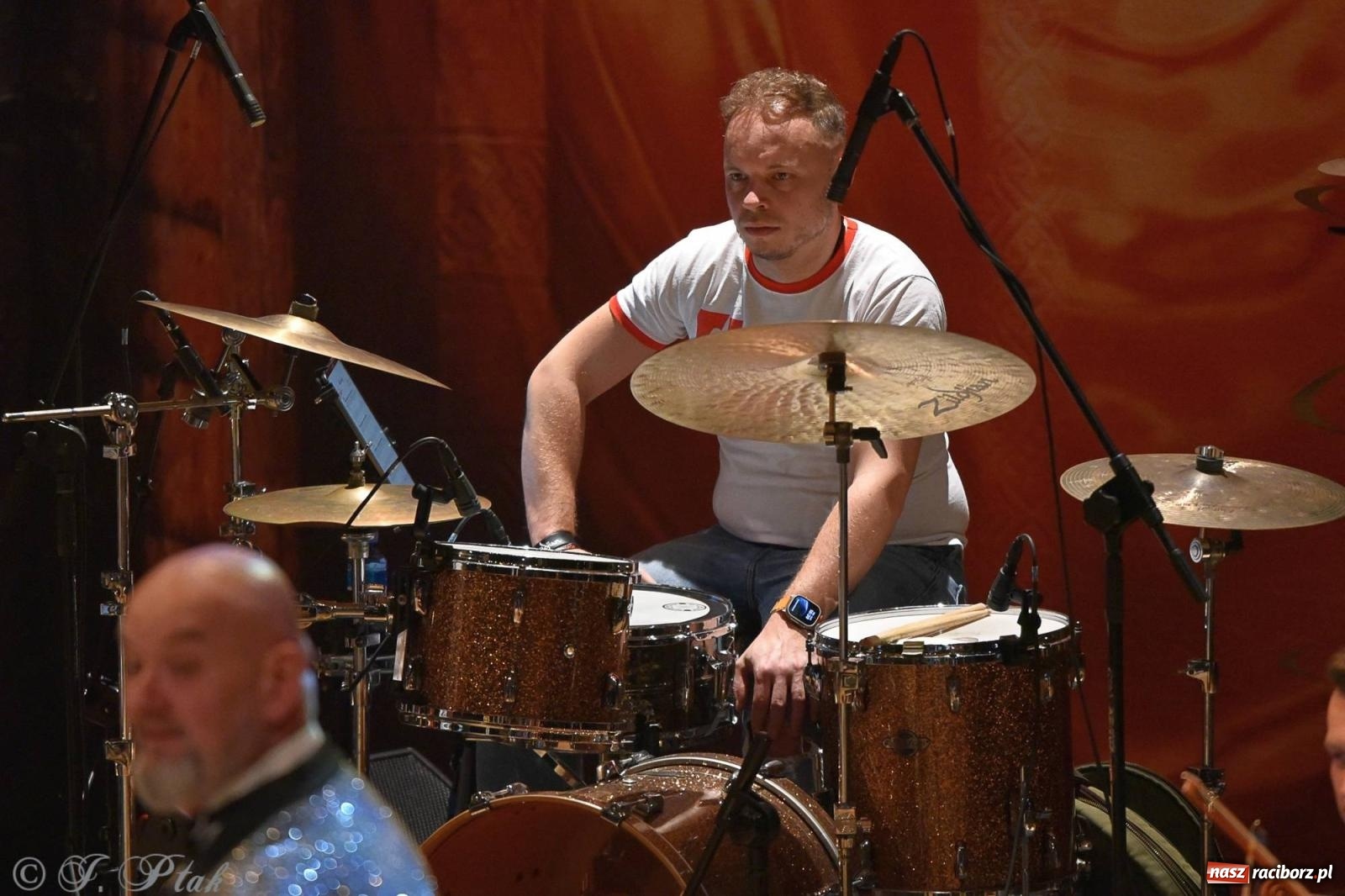 Zdjęcie w galerii na portalu naszraciborz.pl: Golden Hits of Queen & Majesty Orchestra w Raciborzu wiadomości z regionu