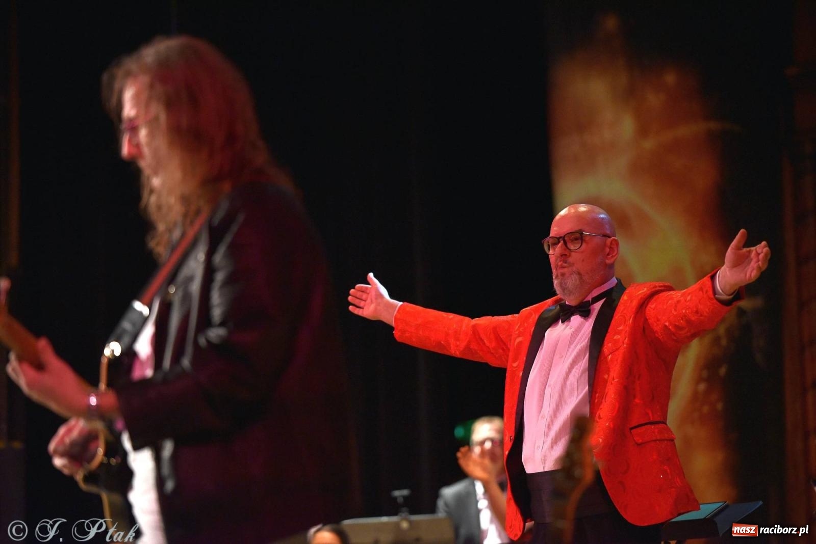 Zdjęcie w galerii na portalu naszraciborz.pl: Golden Hits of Queen & Majesty Orchestra w Raciborzu wiadomości z regionu