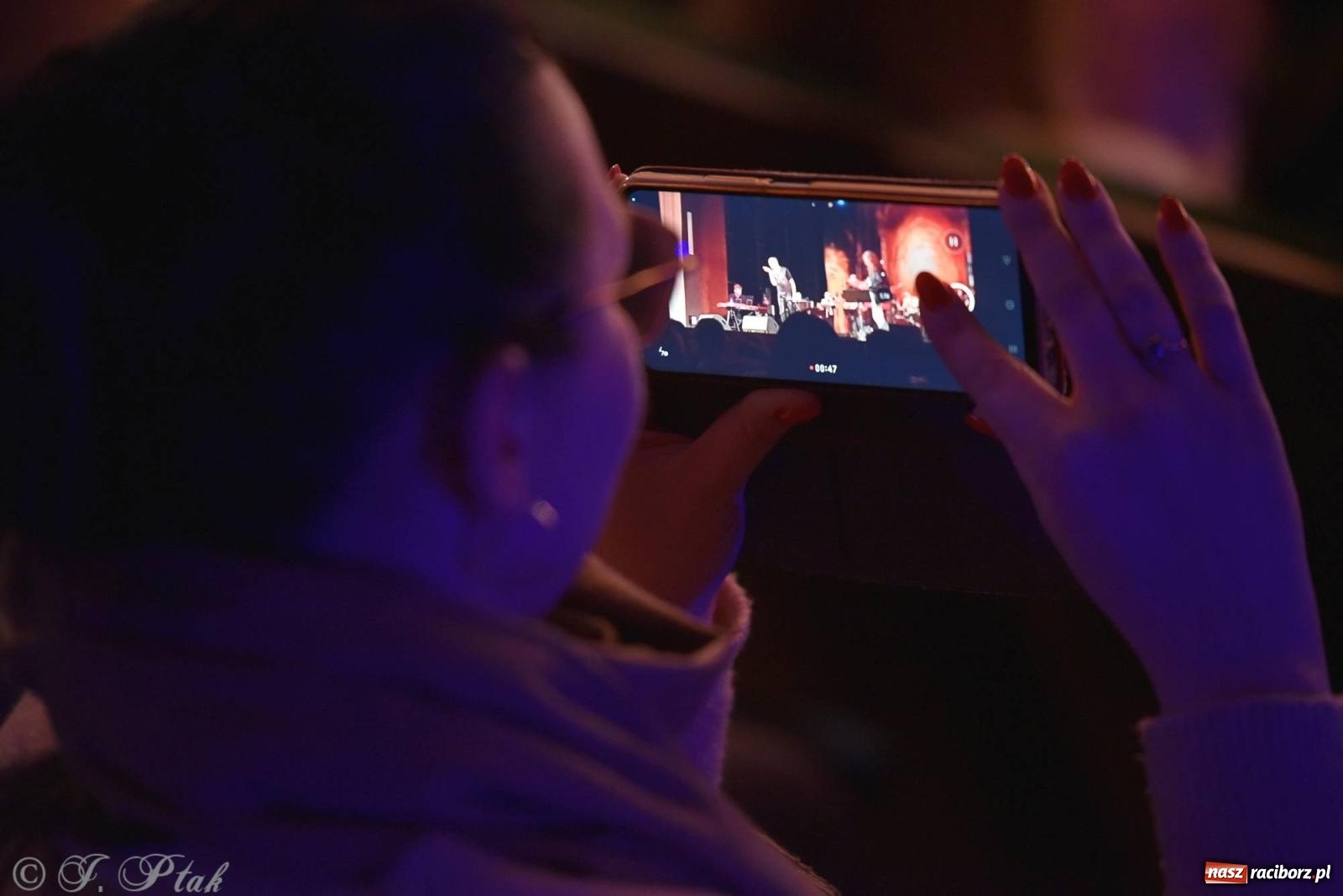 Zdjęcie w galerii na portalu naszraciborz.pl: Golden Hits of Queen & Majesty Orchestra w Raciborzu wiadomości z regionu