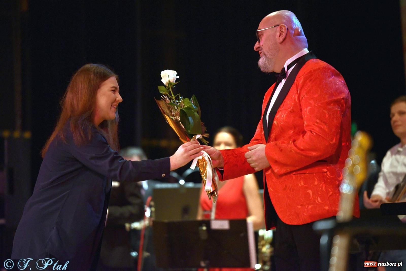 Zdjęcie w galerii na portalu naszraciborz.pl: Golden Hits of Queen & Majesty Orchestra w Raciborzu wiadomości z regionu