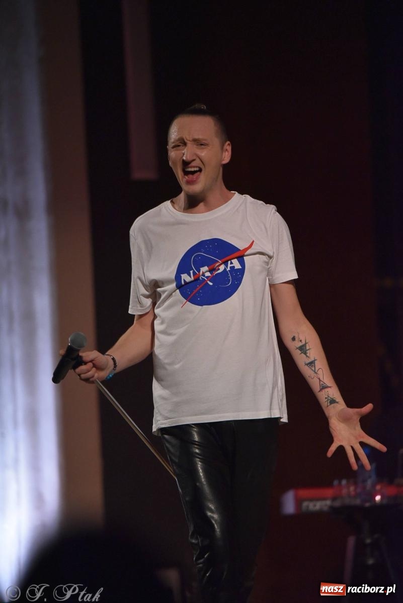 Zdjęcie w galerii na portalu naszraciborz.pl: Golden Hits of Queen & Majesty Orchestra w Raciborzu wiadomości z regionu