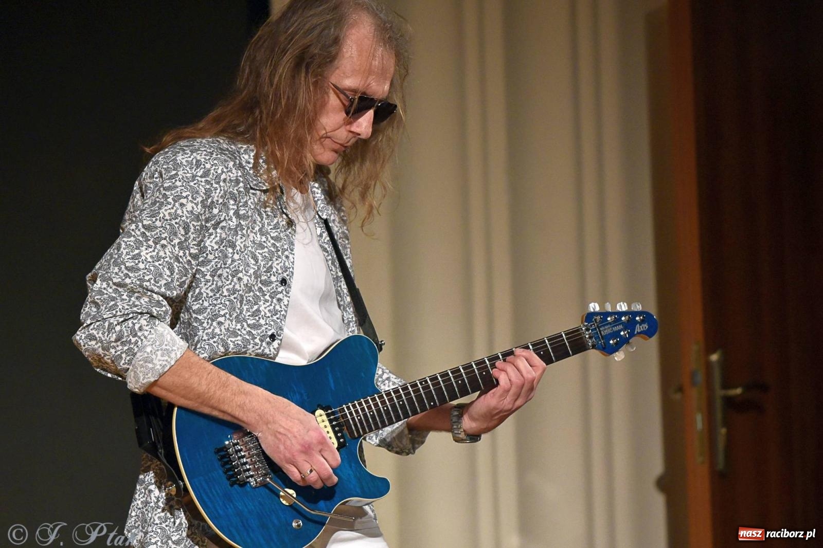 Zdjęcie w galerii na portalu naszraciborz.pl: Golden Hits of Queen & Majesty Orchestra w Raciborzu wiadomości z regionu