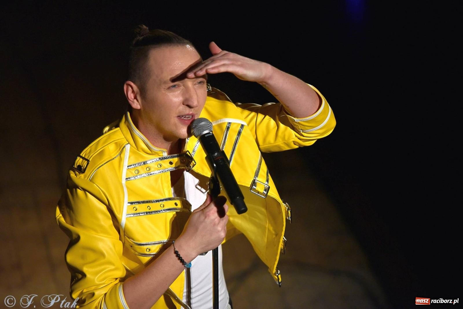 Zdjęcie w galerii na portalu naszraciborz.pl: Golden Hits of Queen & Majesty Orchestra w Raciborzu wiadomości z regionu