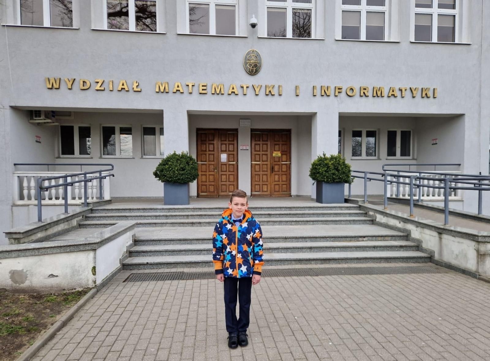 Zdjęcie w galerii na portalu naszraciborz.pl: Mateusz z SP 1 laureatem konkursu informatycznego Bóbr wiadomości z regionu