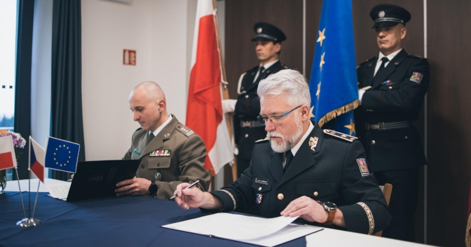 Zdjęcie w galerii na portalu naszraciborz.pl: Spotkanie Pełnomocników Granicznych Polski i Czech wiadomości z regionu