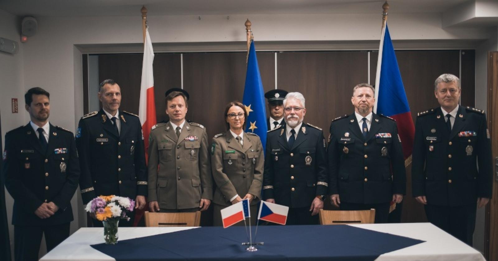 Zdjęcie w galerii na portalu naszraciborz.pl: Spotkanie Pełnomocników Granicznych Polski i Czech wiadomości z regionu