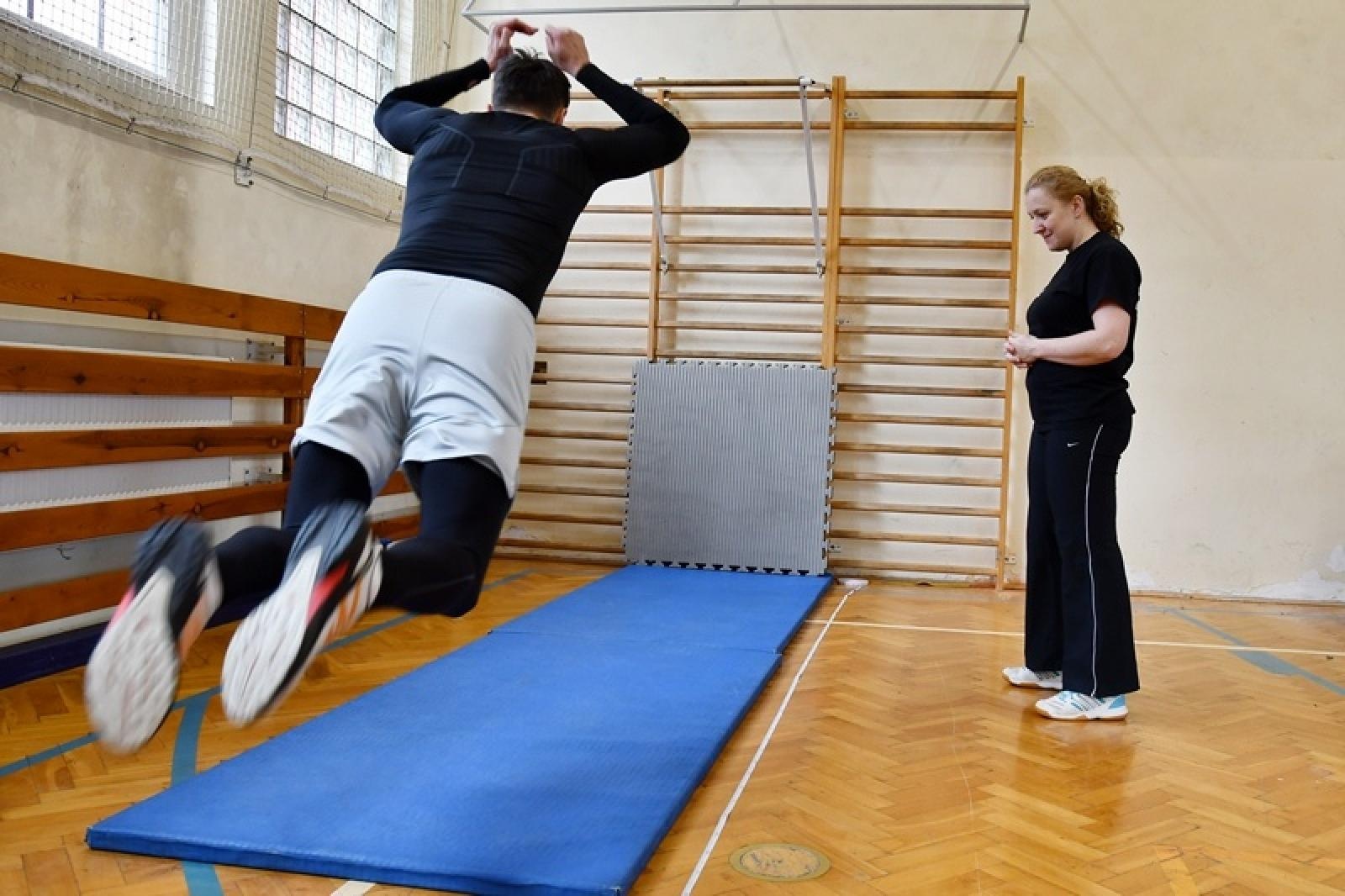 Zdjęcie w galerii na portalu naszraciborz.pl: Tak wygląda droga do munduru pogranicznika w SOSG w Raciborzu [FOTO] wiadomości z regionu