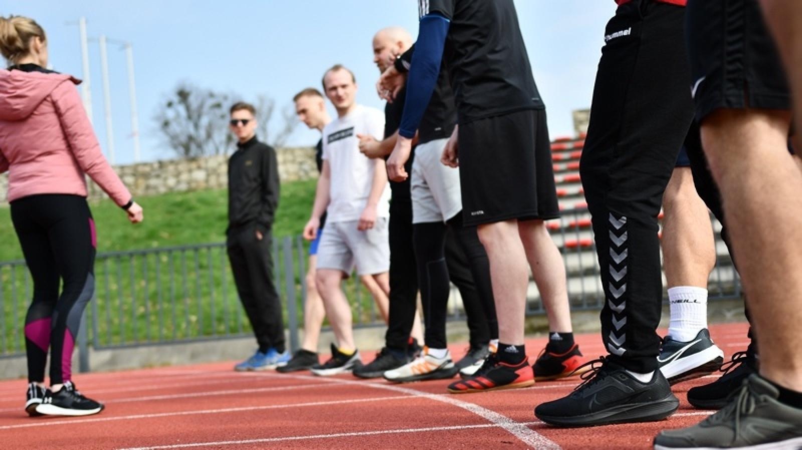 Zdjęcie w galerii na portalu naszraciborz.pl: Tak wygląda droga do munduru pogranicznika w SOSG w Raciborzu [FOTO] wiadomości z regionu