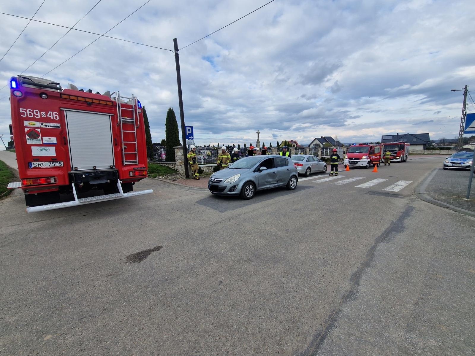 Zdjęcie w galerii na portalu naszraciborz.pl: Audi i opel zderzyły się w Krzyżanowicach wiadomości z regionu