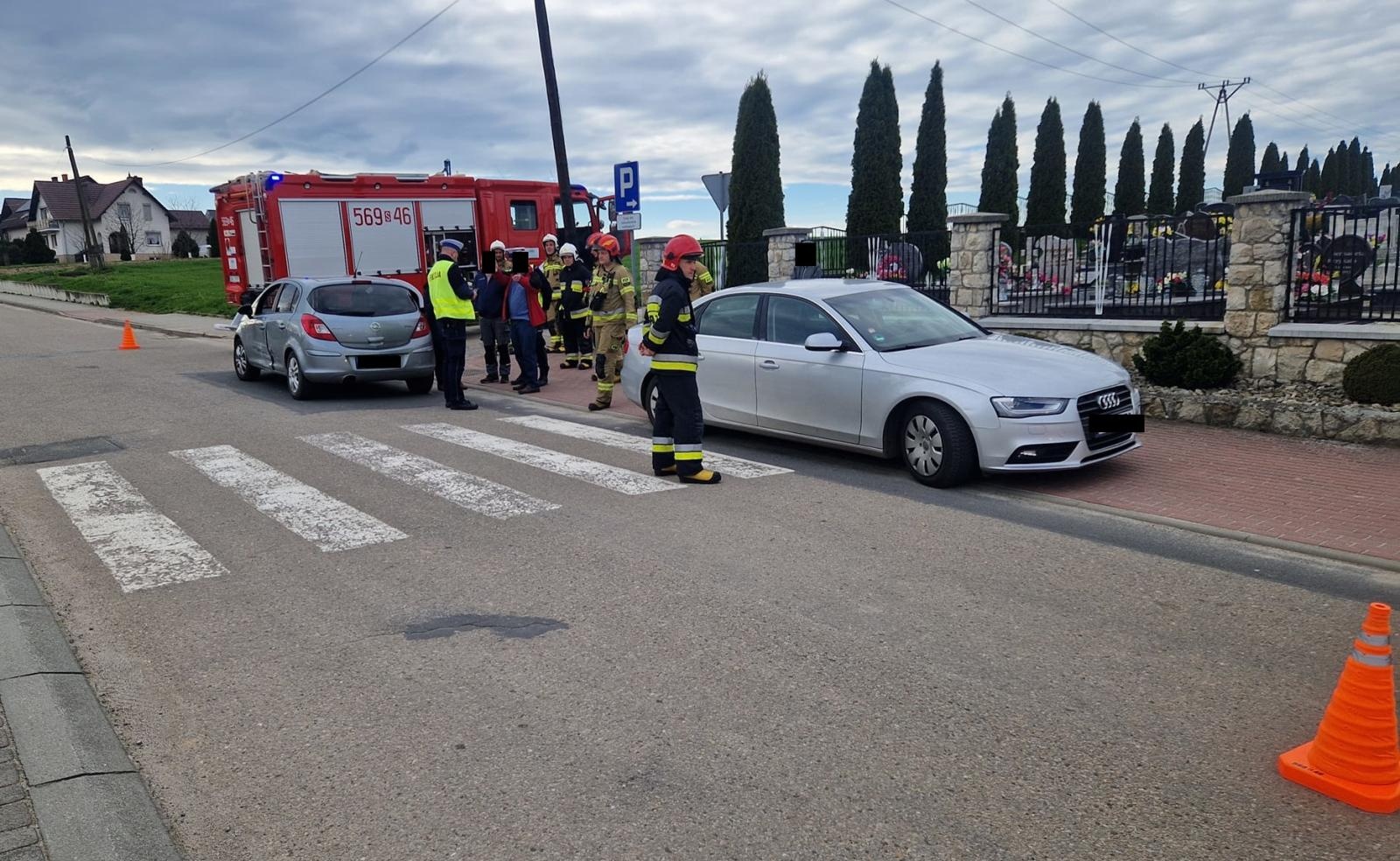 Zdjęcie w galerii na portalu naszraciborz.pl: Audi i opel zderzyły się w Krzyżanowicach wiadomości z regionu