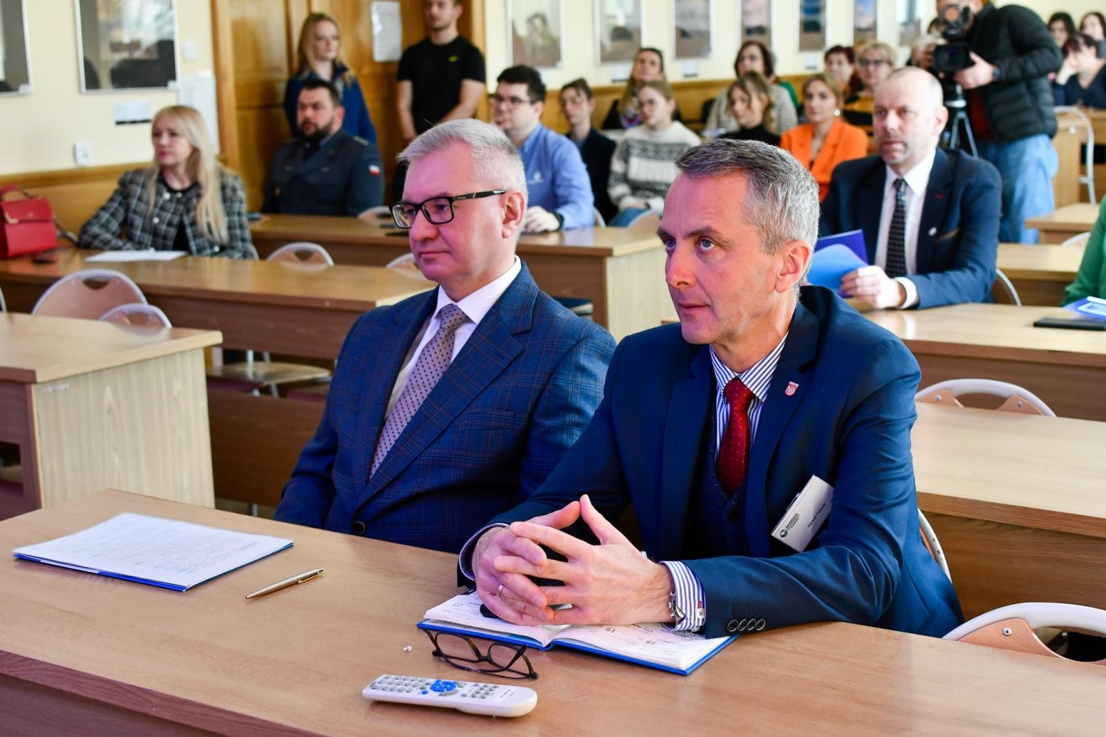 Zdjęcie w galerii na portalu naszraciborz.pl: XVII Raciborskie Seminarium Pedagogiczne wiadomości z regionu