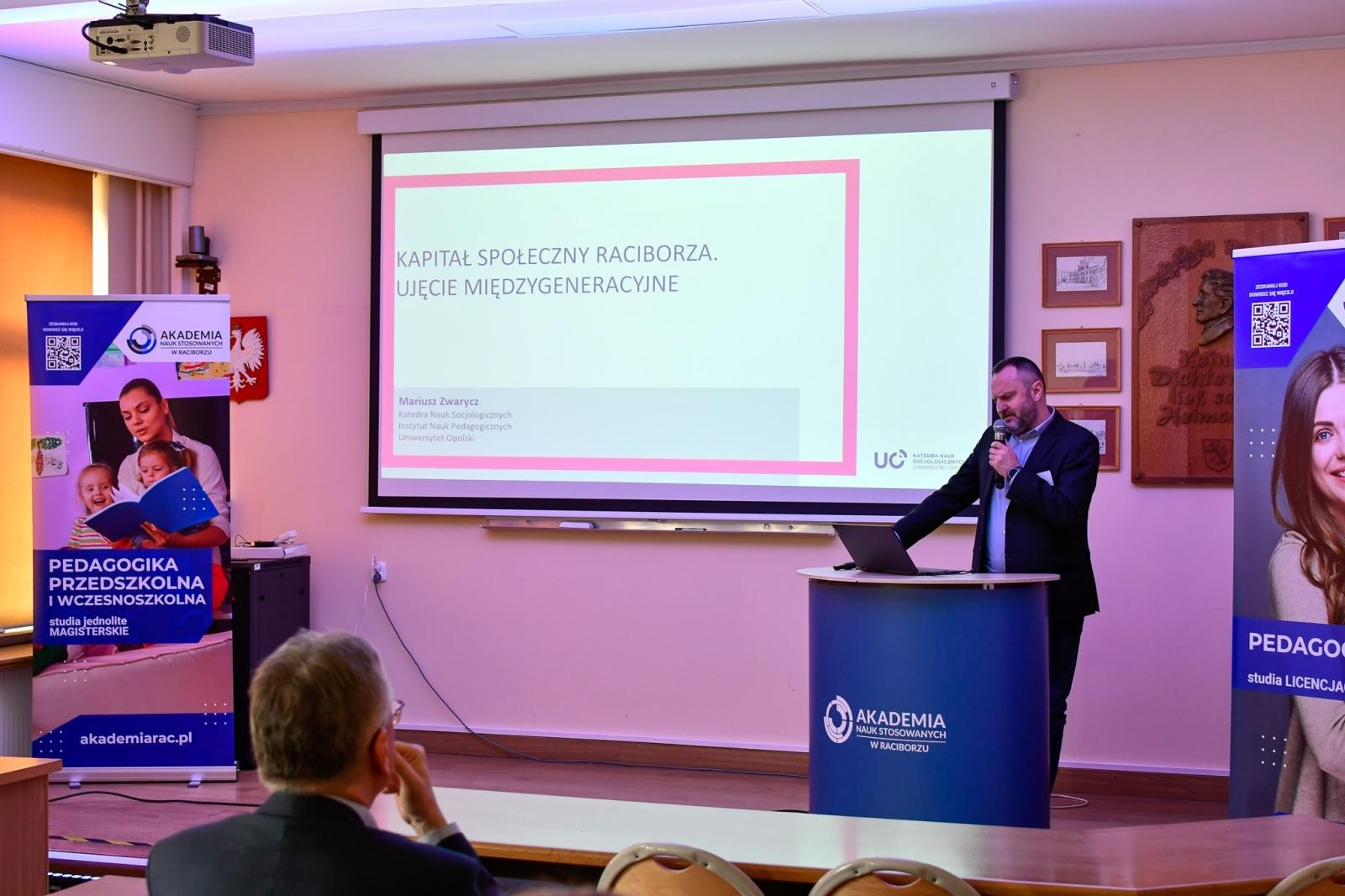 Zdjęcie w galerii na portalu naszraciborz.pl: XVII Raciborskie Seminarium Pedagogiczne wiadomości z regionu