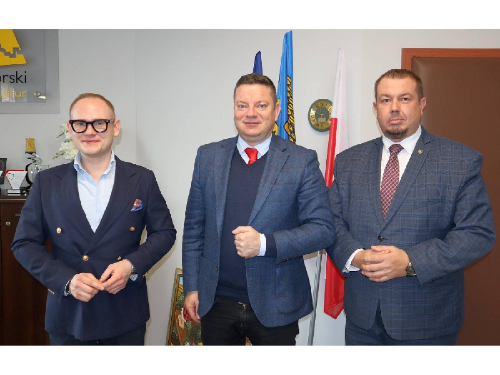 Zdjęcie w galerii na portalu naszraciborz.pl: Bardzo ważne spotkanie w Starostwie Powiatowym wiadomości z regionu