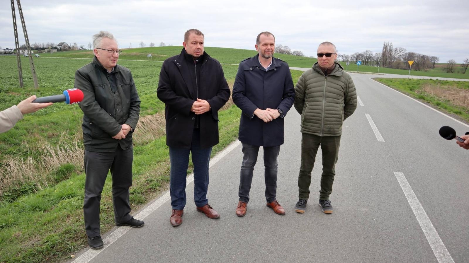 Zdjęcie w galerii na portalu naszraciborz.pl: Zakończono prace drogowe na odcinku Tworków-Borucin wiadomości z regionu