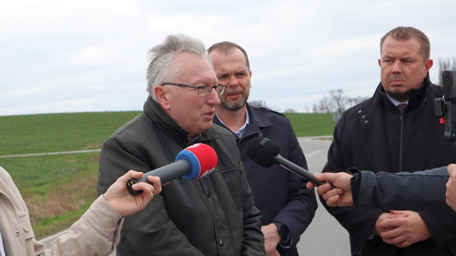 Zdjęcie w galerii na portalu naszraciborz.pl: Zakończono prace drogowe na odcinku Tworków-Borucin wiadomości z regionu