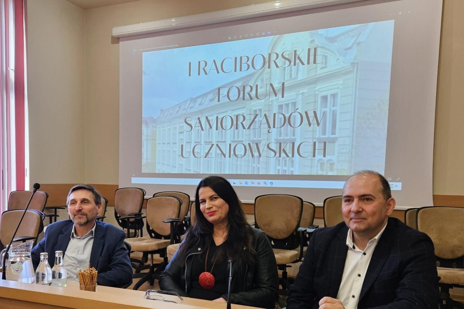 Zdjęcie w galerii na portalu naszraciborz.pl: Raciborskie Forum Samorządów Uczniowskich wiadomości z regionu