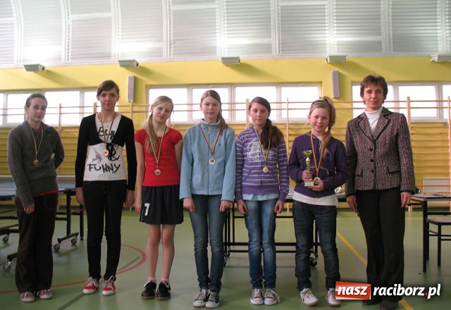 Zdjęcie w galerii na portalu naszraciborz.pl: 100 tenisistów na 40-lecie wiadomości z regionu