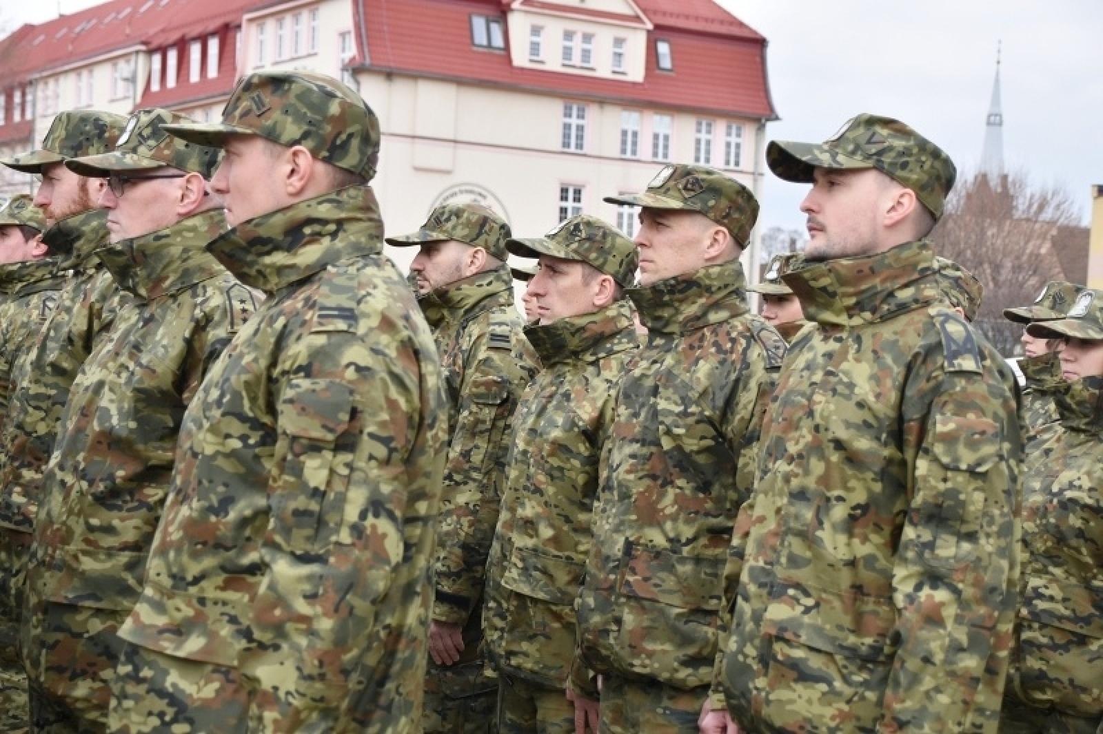 Zdjęcie w galerii na portalu naszraciborz.pl: Śląski Oddział Straży Granicznej w Raciborzu świętuje urodziny patrona wiadomości z regionu