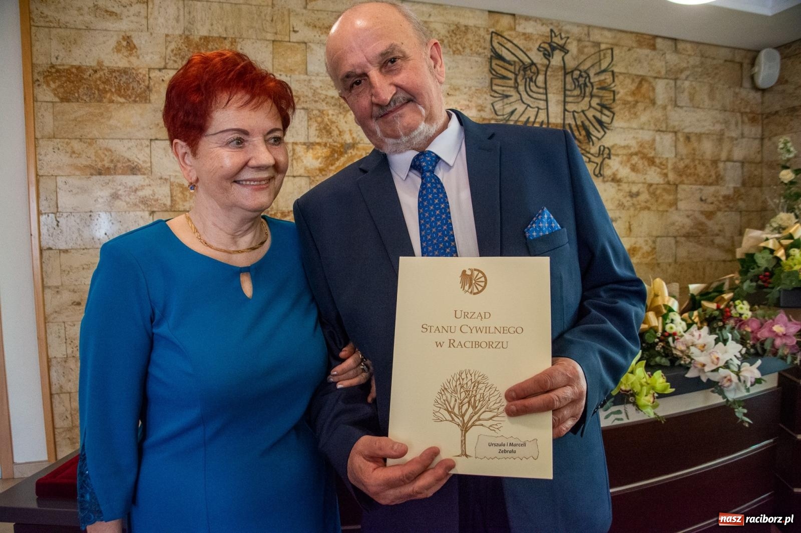 Zdjęcie w galerii na portalu naszraciborz.pl: Złote gody w raciborskim USC. Świętuje siedem par [FOTO i WIDEO] wiadomości z regionu