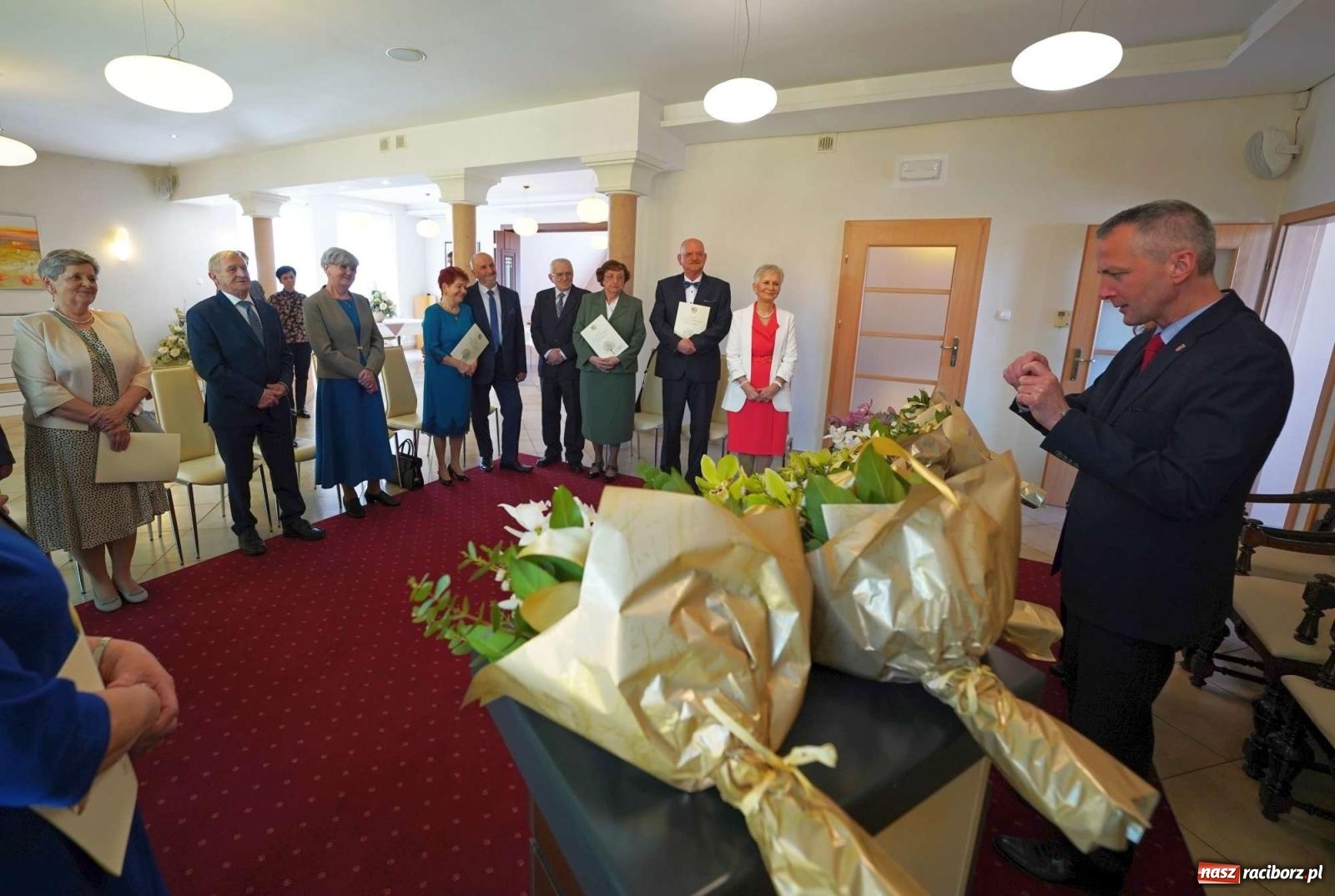 Zdjęcie w galerii na portalu naszraciborz.pl: Złote gody w raciborskim USC. Świętuje siedem par [FOTO i WIDEO] wiadomości z regionu