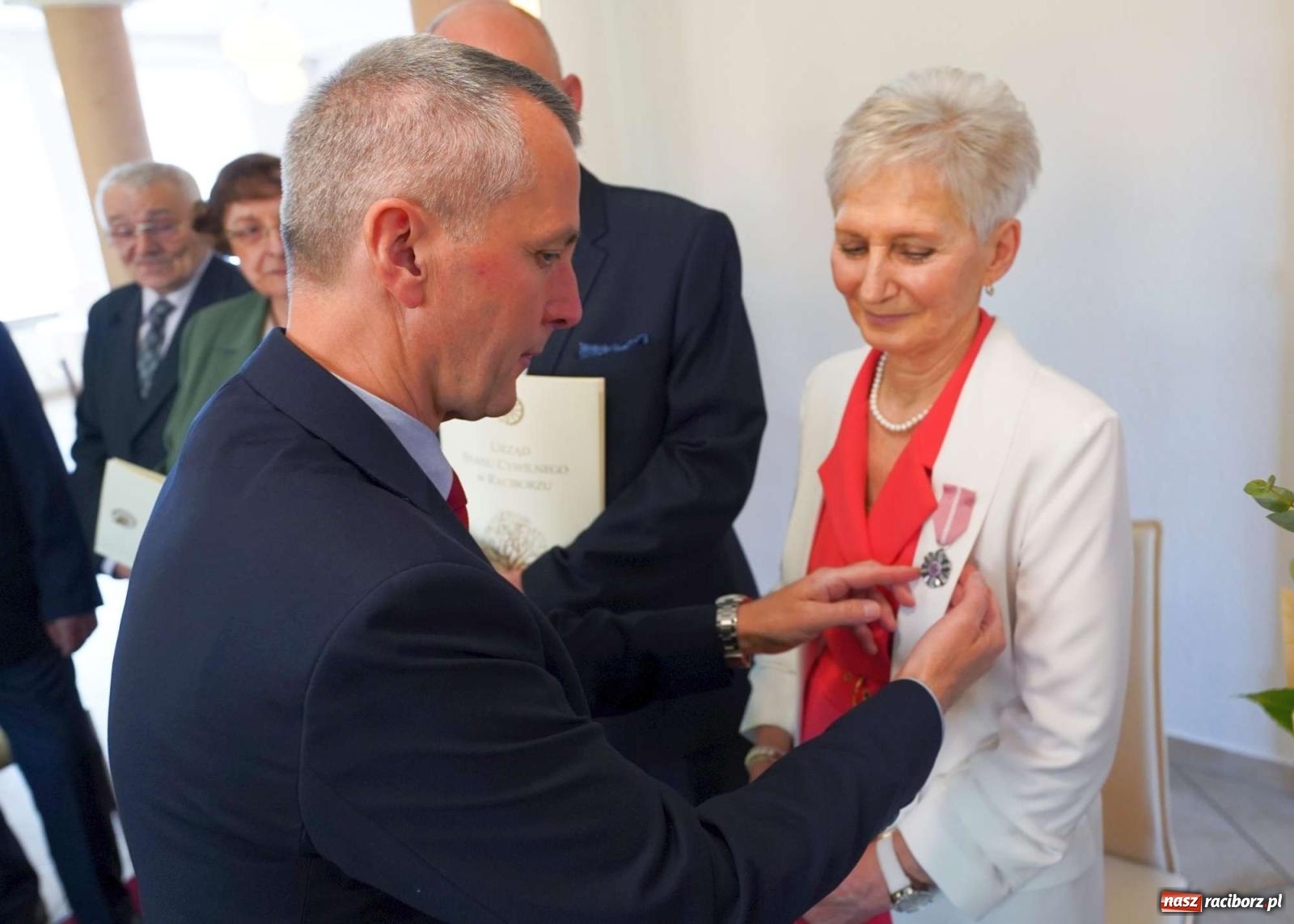 Zdjęcie w galerii na portalu naszraciborz.pl: Złote gody w raciborskim USC. Świętuje siedem par [FOTO i WIDEO] wiadomości z regionu