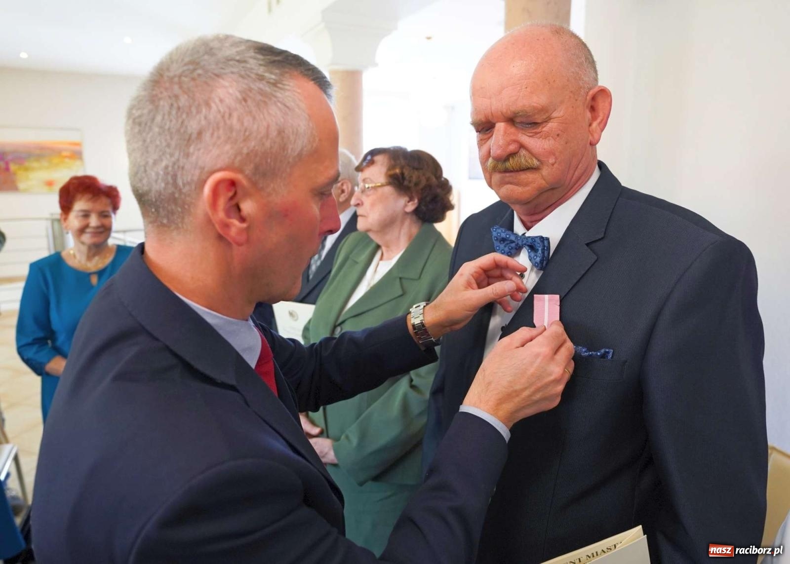 Zdjęcie w galerii na portalu naszraciborz.pl: Złote gody w raciborskim USC. Świętuje siedem par [FOTO i WIDEO] wiadomości z regionu