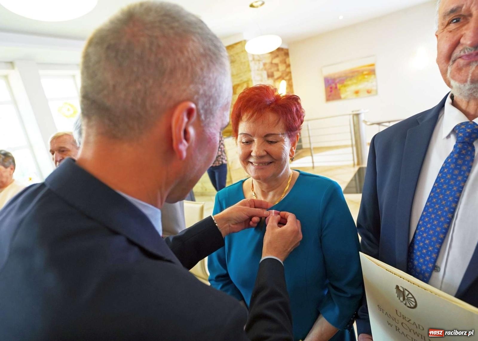 Zdjęcie w galerii na portalu naszraciborz.pl: Złote gody w raciborskim USC. Świętuje siedem par [FOTO i WIDEO] wiadomości z regionu