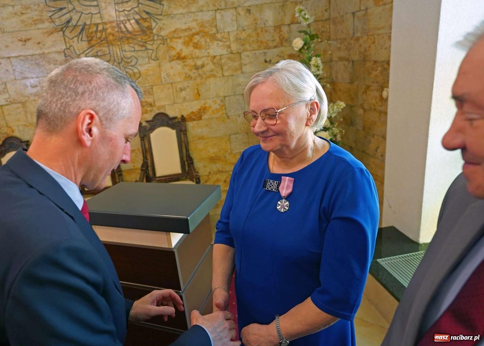 Zdjęcie w galerii na portalu naszraciborz.pl: Złote gody w raciborskim USC. Świętuje siedem par [FOTO i WIDEO] wiadomości z regionu