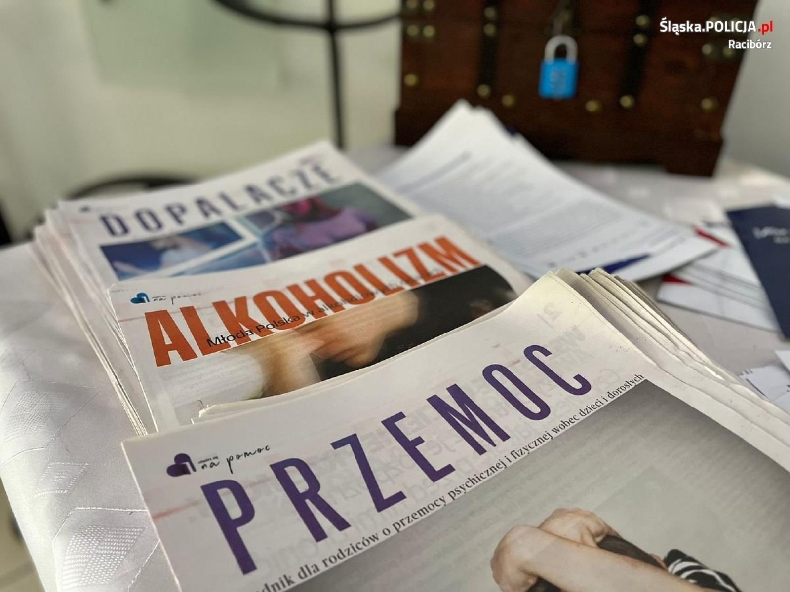 Zdjęcie w galerii na portalu naszraciborz.pl: Raciborscy policjanci w projekcie Bądź Pro-Zdro wiadomości z regionu