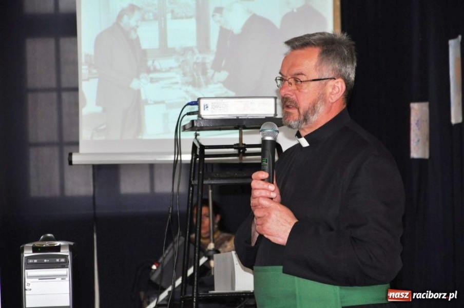 Zdjęcie w galerii na portalu naszraciborz.pl: Zawiózł go na konklawe i tam zostawił wiadomości z regionu