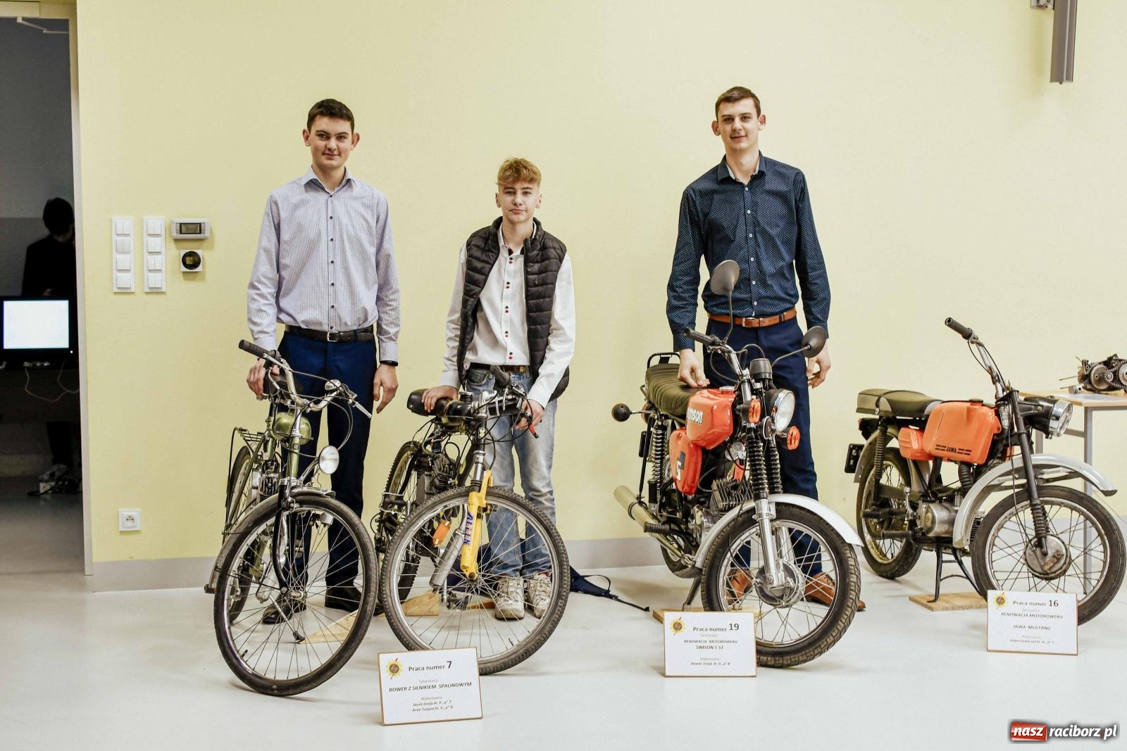 Zdjęcie w galerii na portalu naszraciborz.pl: Dzień otwarty w raciborskim Mechaniku wiadomości z regionu